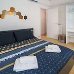 Giotto Apartment